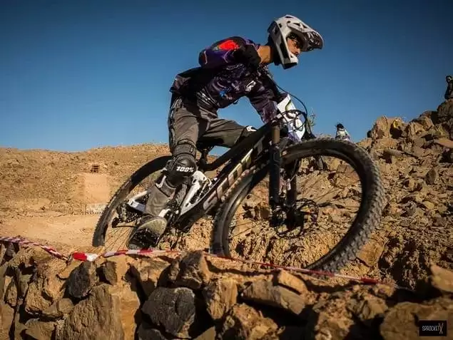 Omani riders 15