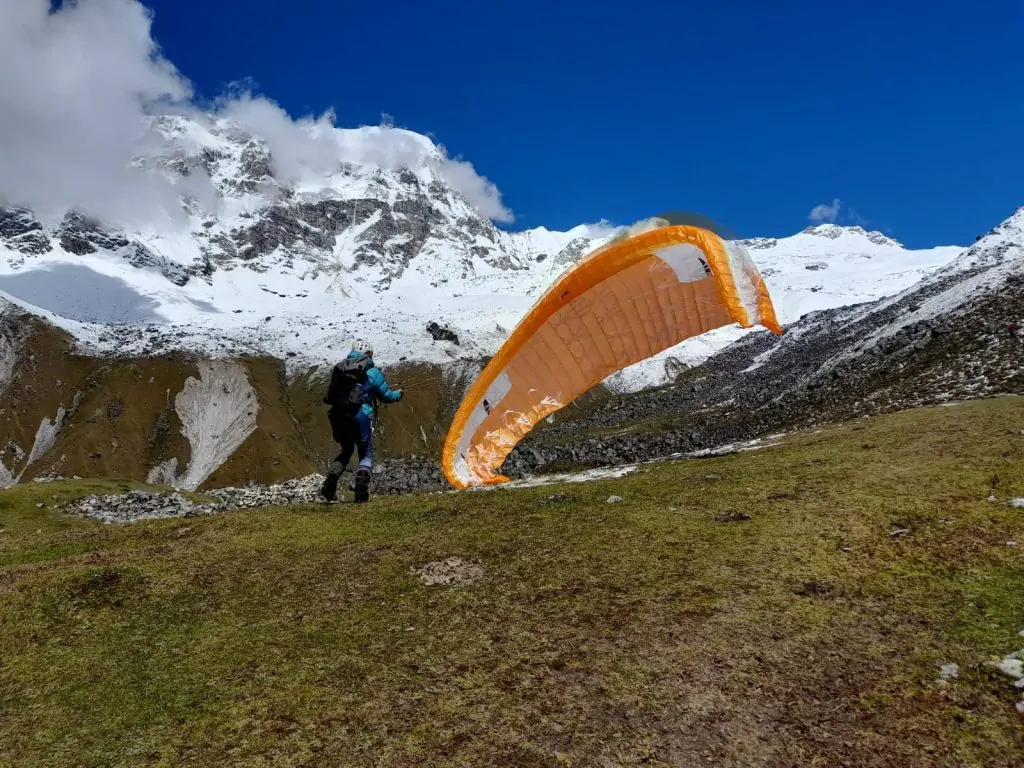 Paragliding